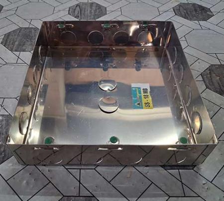 SS 18 Modular Box